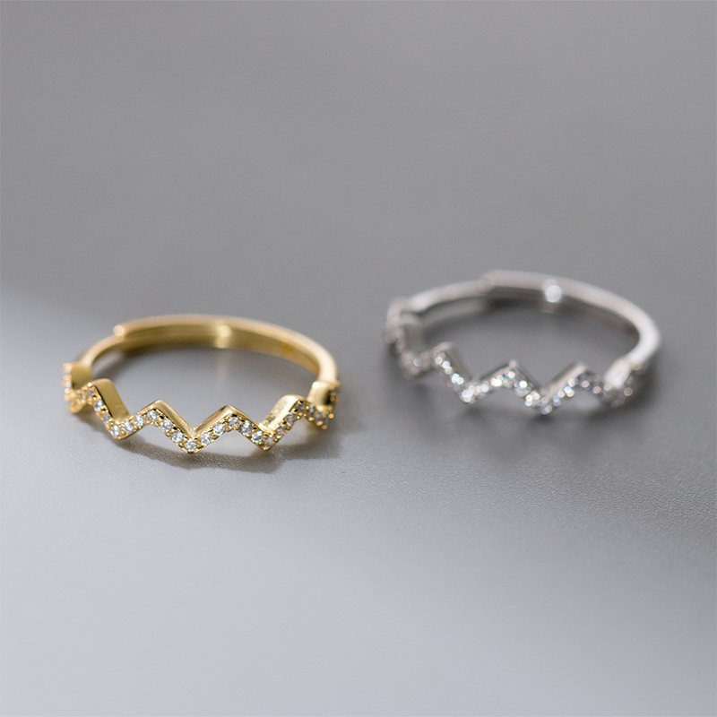 WAVE SHAPED FINGER RING